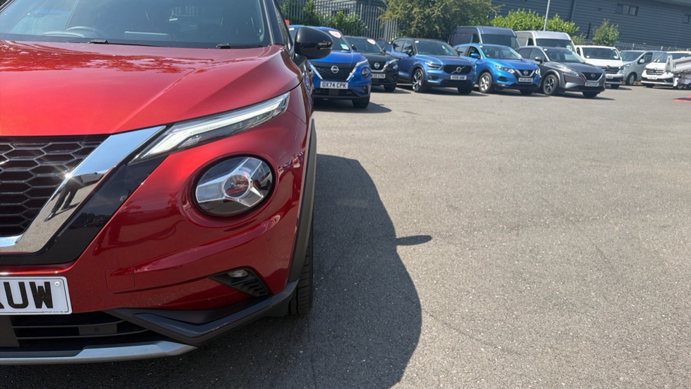 Nissan Juke 1.0 DiG-T 114 Tekna+ 5dr DCT Petrol Hatchback - Image 24
