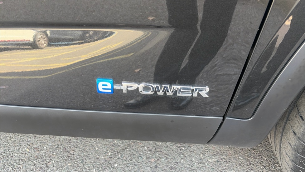Nissan Qashqai 1.5 E-Power Acenta Premium 5dr Auto Hybrid Hatchback - Image 22
