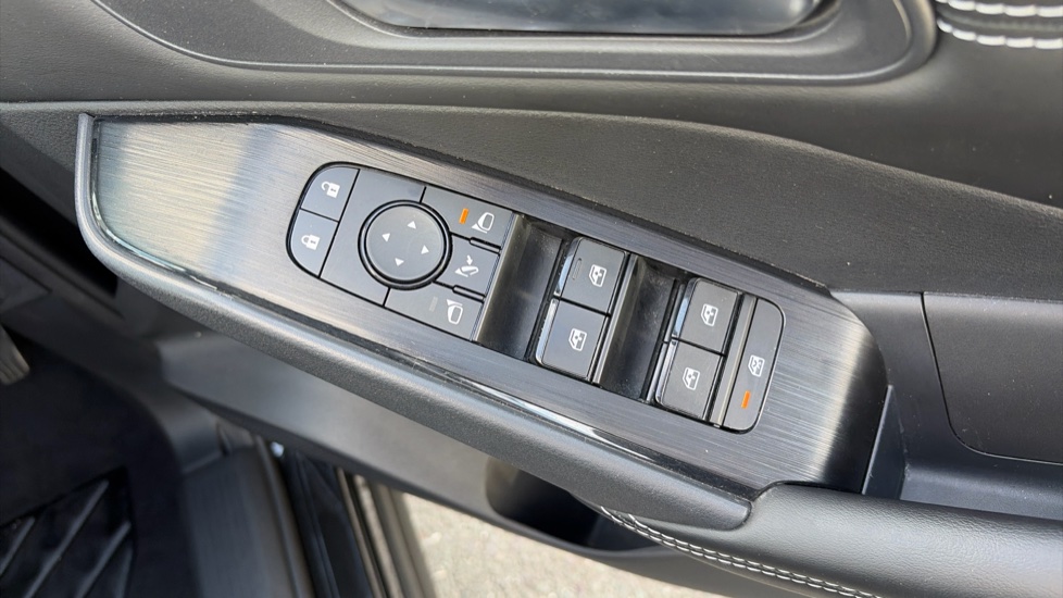 Nissan Qashqai 1.5 E-Power Acenta Premium 5dr Auto Hybrid Hatchback - Image 24