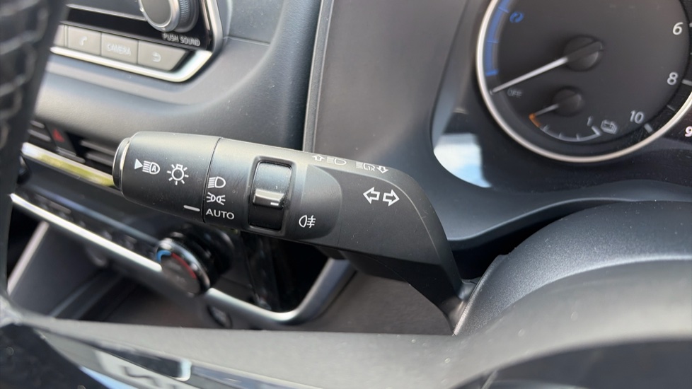 Nissan Qashqai 1.5 E-Power Acenta Premium 5dr Auto Hybrid Hatchback - Image 29