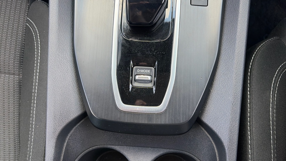 Nissan Qashqai 1.5 E-Power Acenta Premium 5dr Auto Hybrid Hatchback - Image 33