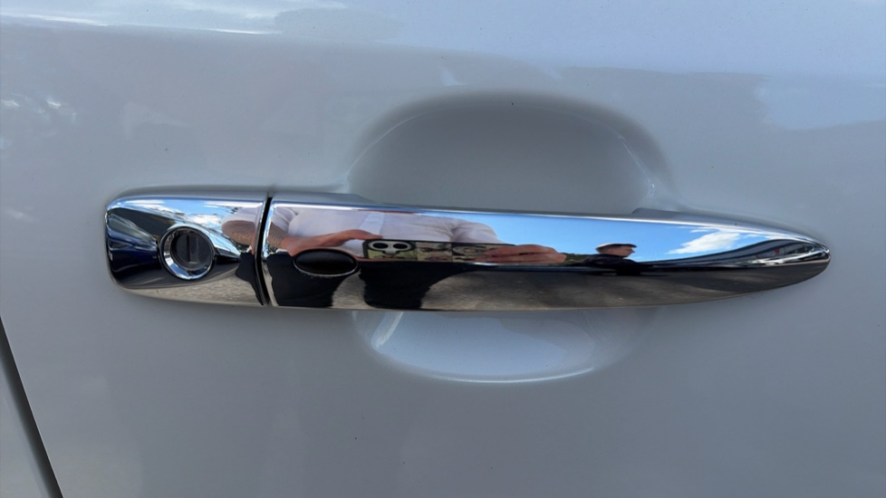 Nissan LEAF 110kW Tekna 39kWh 5dr Auto Electric Hatchback - Image 28