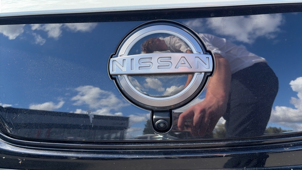 Nissan LEAF 110kW Tekna 39kWh 5dr Auto Electric Hatchback - Image 48