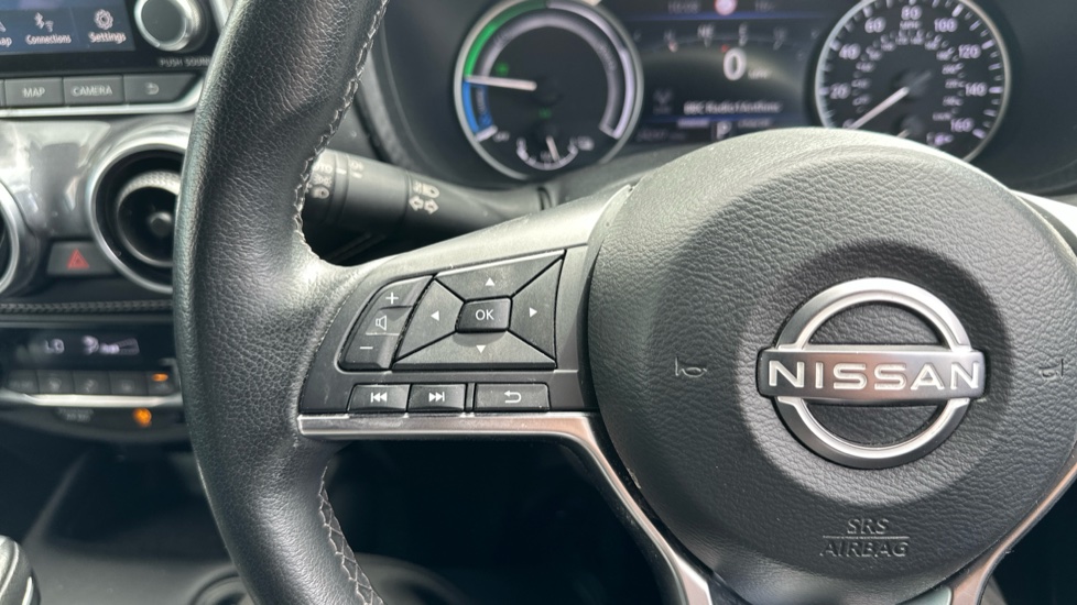 Nissan Juke 1.6 Hybrid N-Connecta 5dr Auto Hybrid Hatchback - Image 21