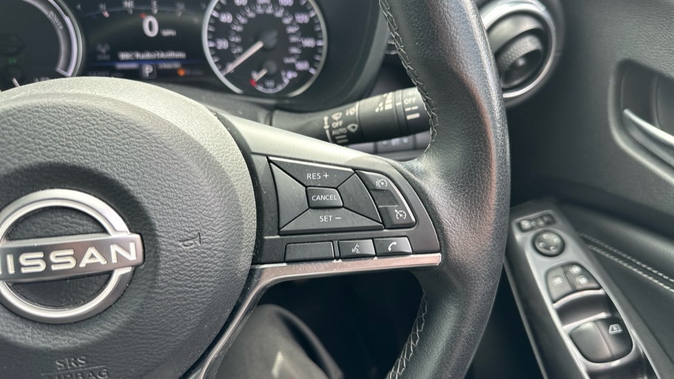 Nissan Juke 1.6 Hybrid N-Connecta 5dr Auto Hybrid Hatchback - Image 22