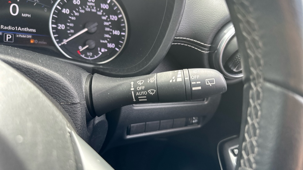 Nissan Juke 1.6 Hybrid N-Connecta 5dr Auto Hybrid Hatchback - Image 24