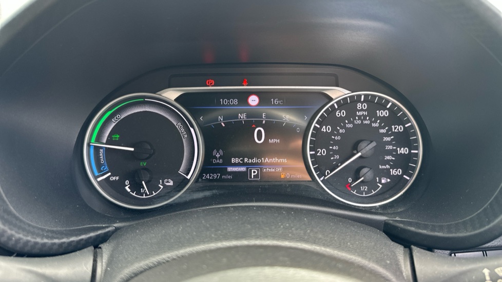 Nissan Juke 1.6 Hybrid N-Connecta 5dr Auto Hybrid Hatchback - Image 26