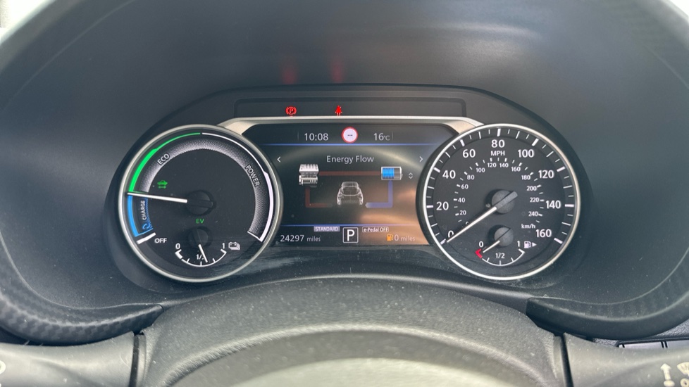 Nissan Juke 1.6 Hybrid N-Connecta 5dr Auto Hybrid Hatchback - Image 27