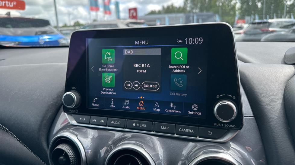 Nissan Juke 1.6 Hybrid N-Connecta 5dr Auto Hybrid Hatchback - Image 30