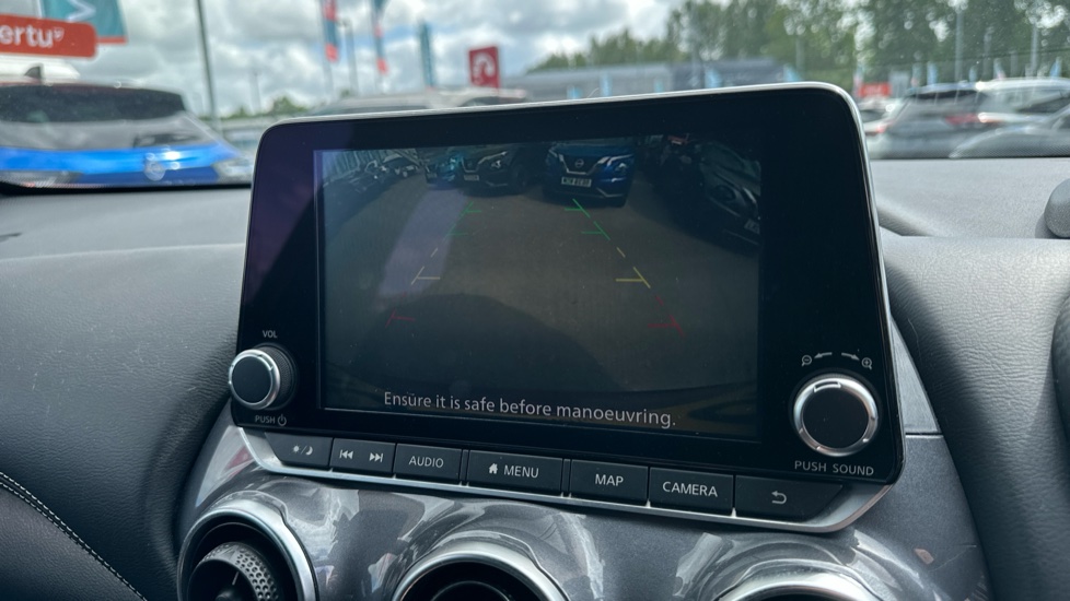 Nissan Juke 1.6 Hybrid N-Connecta 5dr Auto Hybrid Hatchback - Image 31
