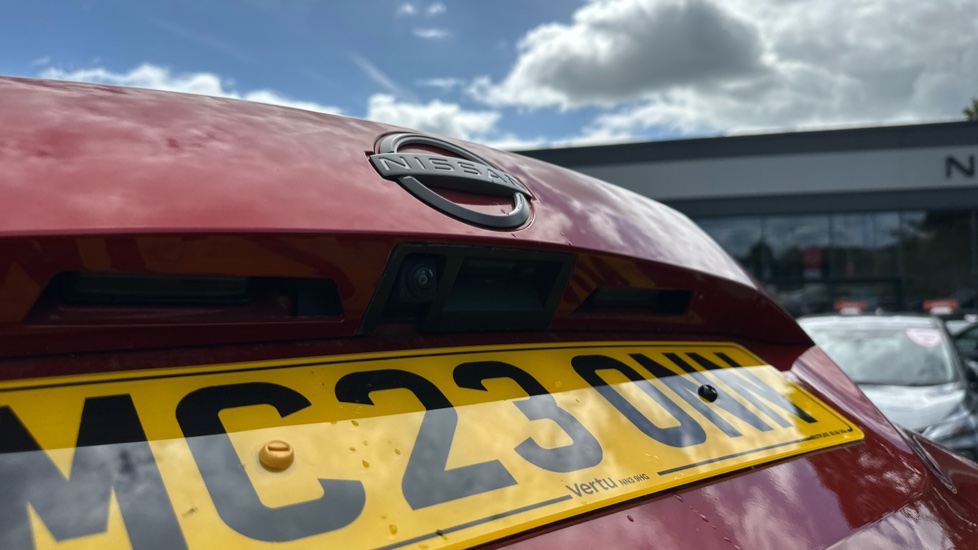Nissan Juke 1.6 Hybrid N-Connecta 5dr Auto Hybrid Hatchback - Image 43