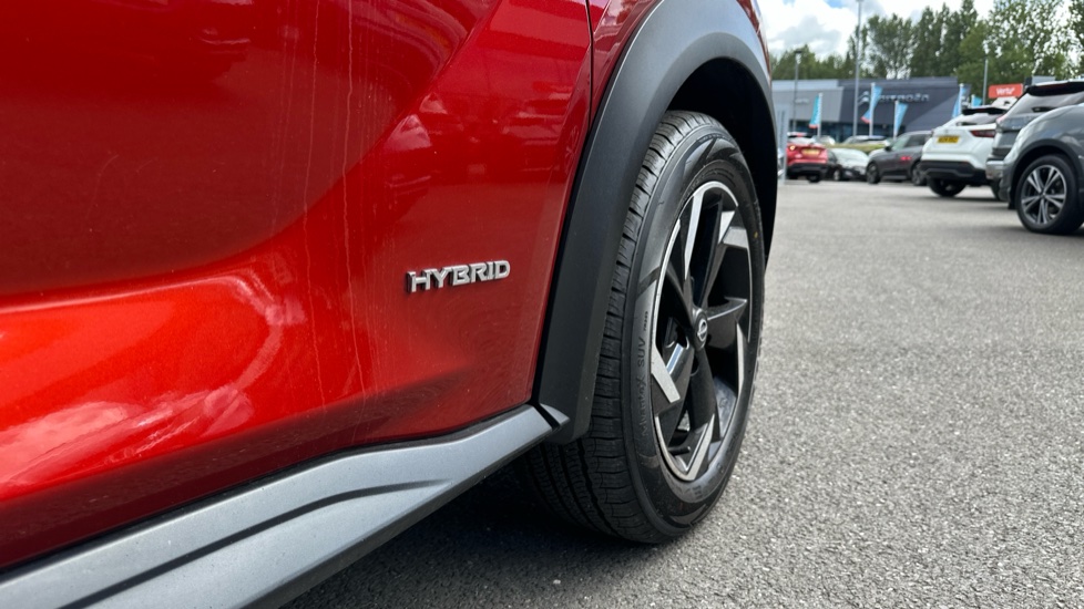 Nissan Juke 1.6 Hybrid N-Connecta 5dr Auto Hybrid Hatchback - Image 44
