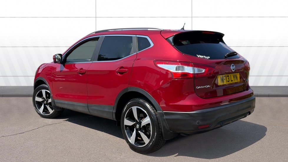 Nissan Qashqai 1.5 dCi N-Connecta 5dr Diesel Hatchback - Image 2