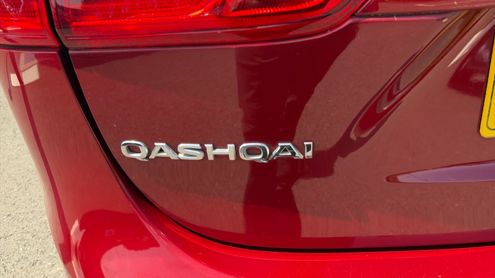 Nissan Qashqai 1.5 dCi N-Connecta 5dr Diesel Hatchback - Image 22