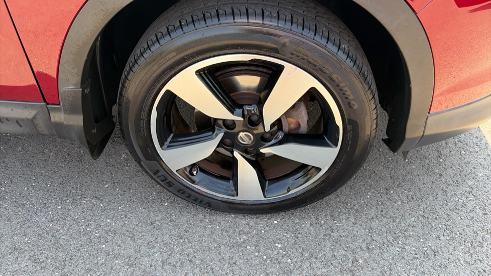 Nissan Qashqai 1.5 dCi N-Connecta 5dr Diesel Hatchback - Image 47