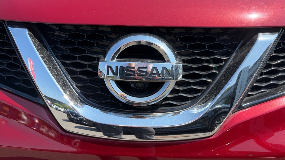 Nissan Qashqai 1.5 dCi N-Connecta 5dr Diesel Hatchback - Image 48