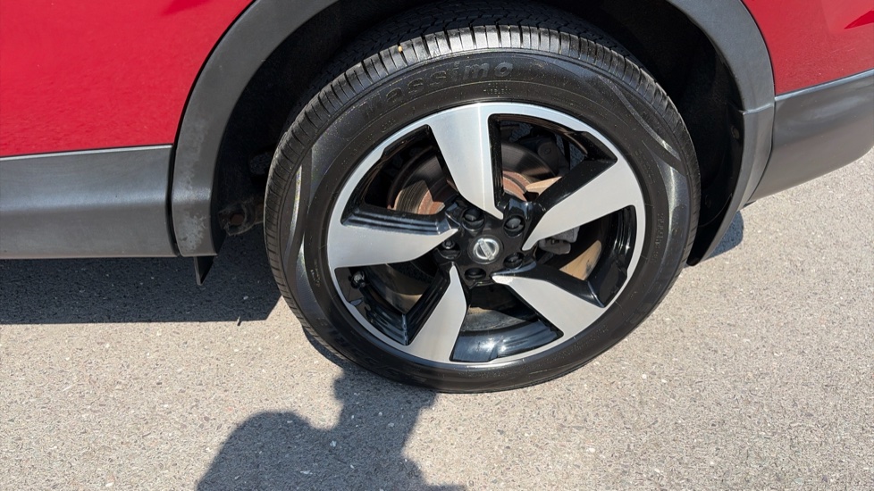 Nissan Qashqai 1.5 dCi N-Connecta 5dr Diesel Hatchback - Image 50