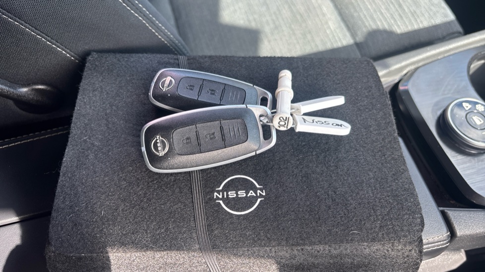Nissan X-Trail 1.5 E-Power E-4orce 213 N-Connecta 5dr Auto Hybrid Station Wagon - Image 19