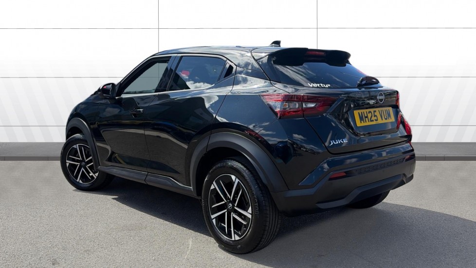 Nissan Juke 1.0 DiG-T N-Connecta 5dr Petrol Hatchback - Image 2