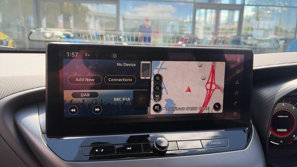 Nissan Juke 1.0 DiG-T N-Connecta 5dr Petrol Hatchback - Image 12