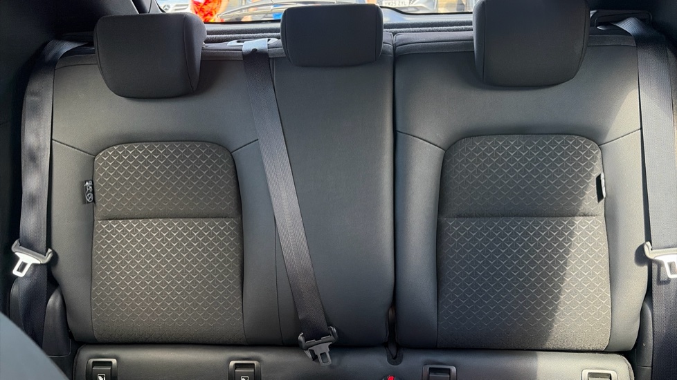 Nissan Juke 1.0 DiG-T N-Connecta 5dr Petrol Hatchback - Image 15