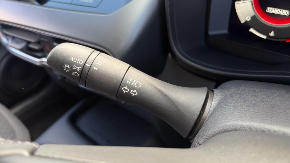 Nissan Juke 1.0 DiG-T N-Connecta 5dr Petrol Hatchback - Image 36