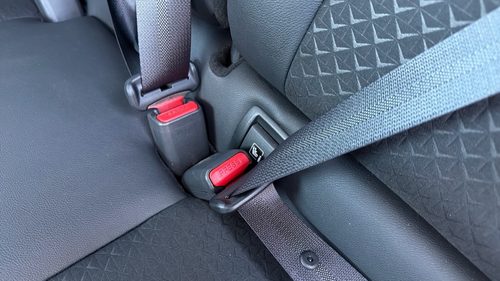 Nissan Juke 1.0 DiG-T 114 N-Connecta 5dr Petrol Hatchback - Image 17