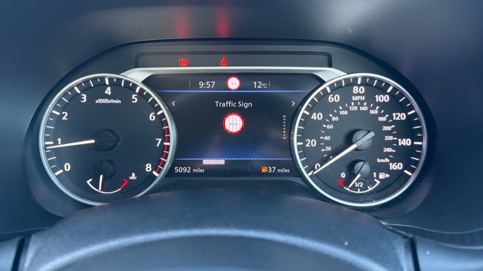 Nissan Juke 1.0 DiG-T 114 N-Connecta 5dr Petrol Hatchback - Image 33