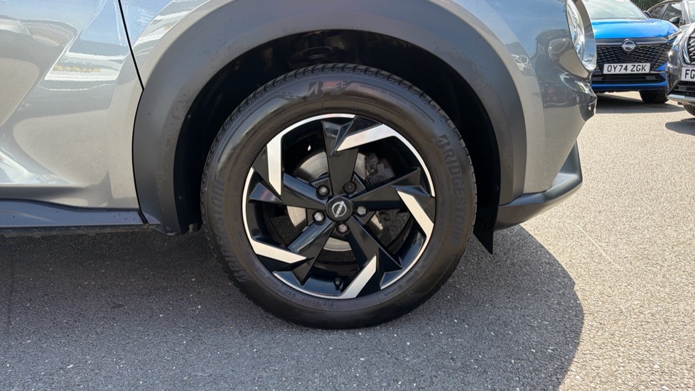 Nissan Juke 1.0 DiG-T 114 N-Connecta 5dr Petrol Hatchback - Image 8