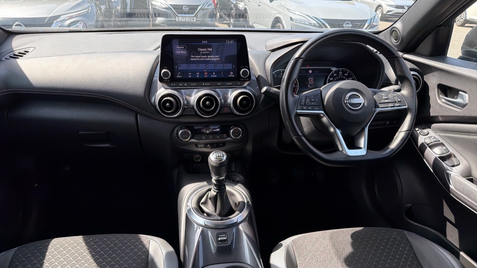 Nissan Juke 1.0 DiG-T 114 N-Connecta 5dr Petrol Hatchback - Image 10