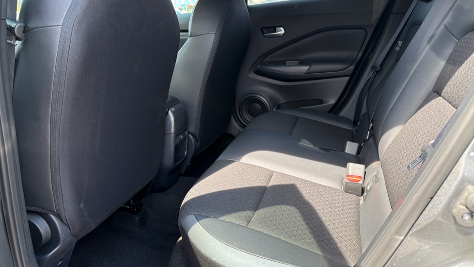 Nissan Juke 1.0 DiG-T 114 N-Connecta 5dr Petrol Hatchback - Image 16