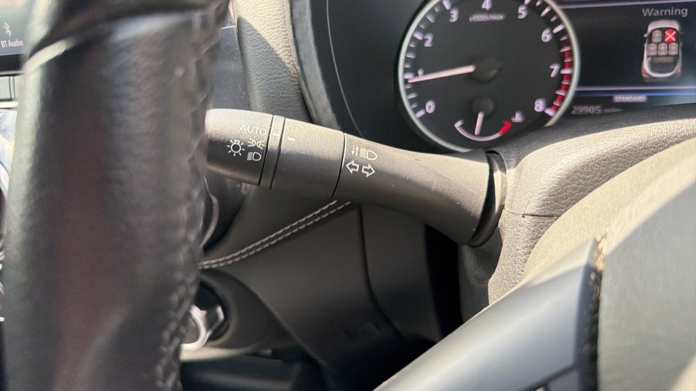 Nissan Juke 1.0 DiG-T 114 N-Connecta 5dr Petrol Hatchback - Image 29