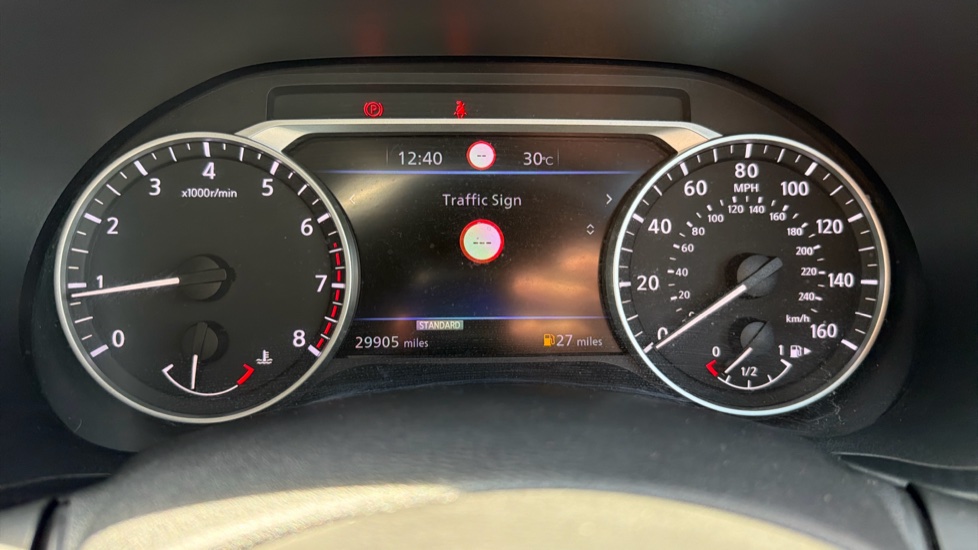 Nissan Juke 1.0 DiG-T 114 N-Connecta 5dr Petrol Hatchback - Image 30