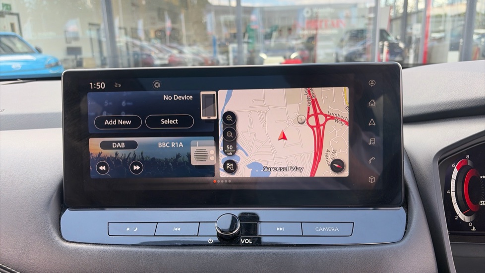 Nissan Qashqai 1.3 DiG-T MH N-Connecta 5dr Petrol Hatchback - Image 12