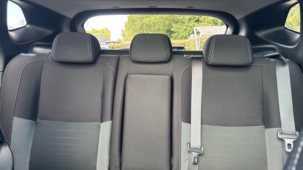 Nissan Qashqai 1.5 dCi N-Connecta 5dr Diesel Hatchback - Image 15