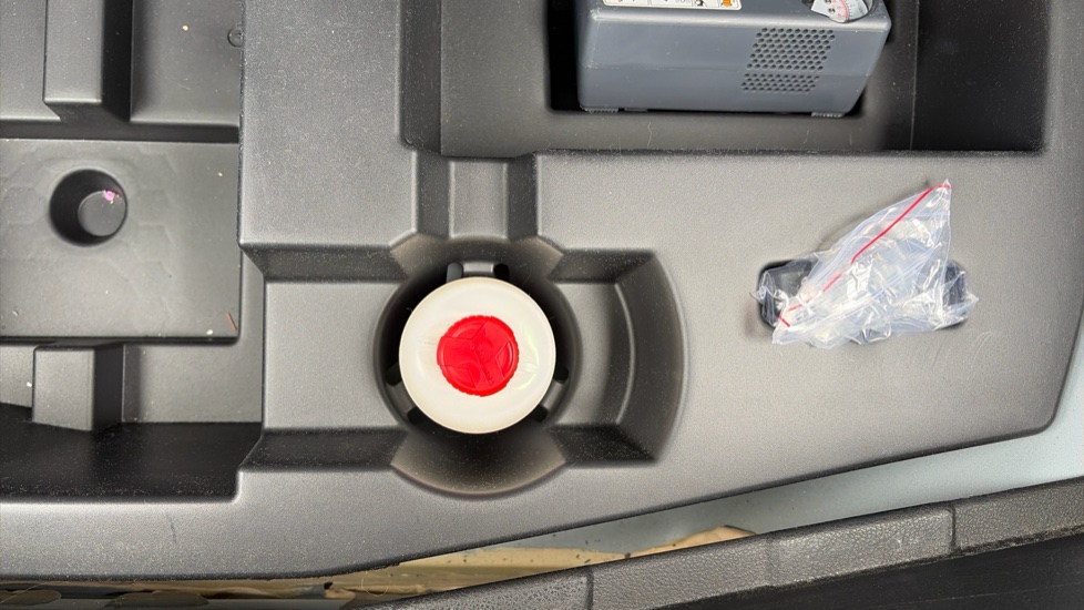 Nissan Juke 1.0 DiG-T 114 N-Connecta 5dr DCT Petrol Hatchback - Image 26