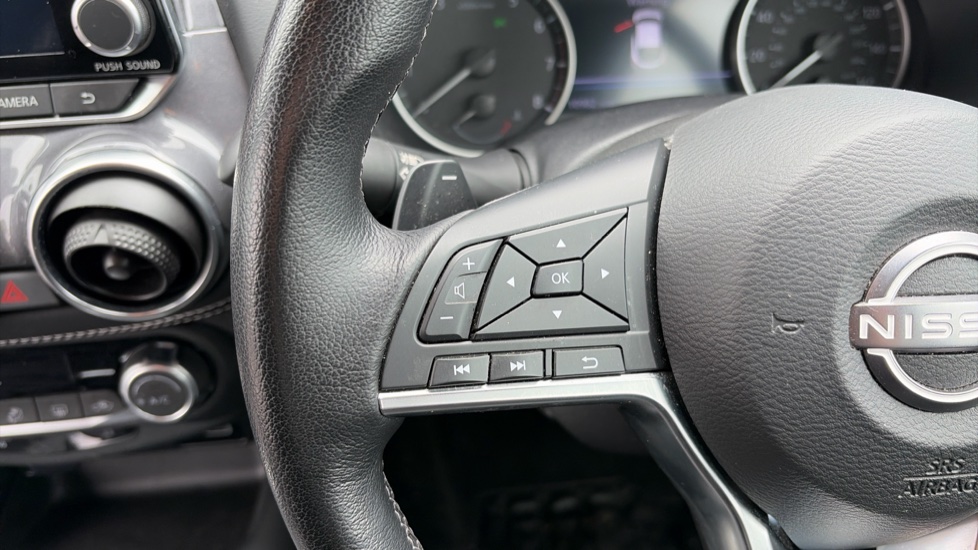 Nissan Juke 1.0 DiG-T 114 N-Connecta 5dr DCT Petrol Hatchback - Image 38