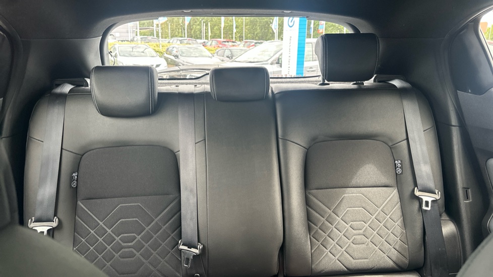 Nissan Juke 1.0 DiG-T Tekna 5dr DCT Petrol Hatchback - Image 15