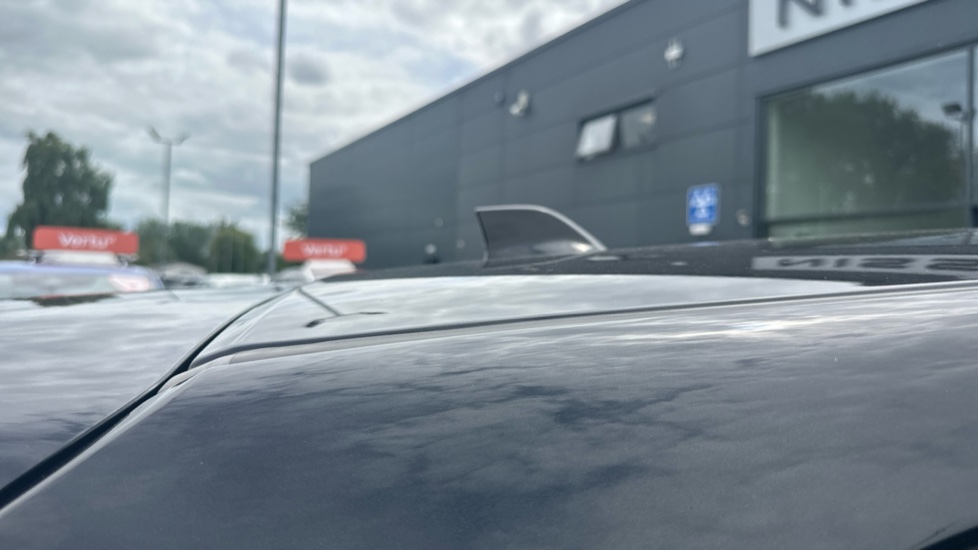 Nissan Juke 1.0 DiG-T Tekna 5dr DCT Petrol Hatchback - Image 43