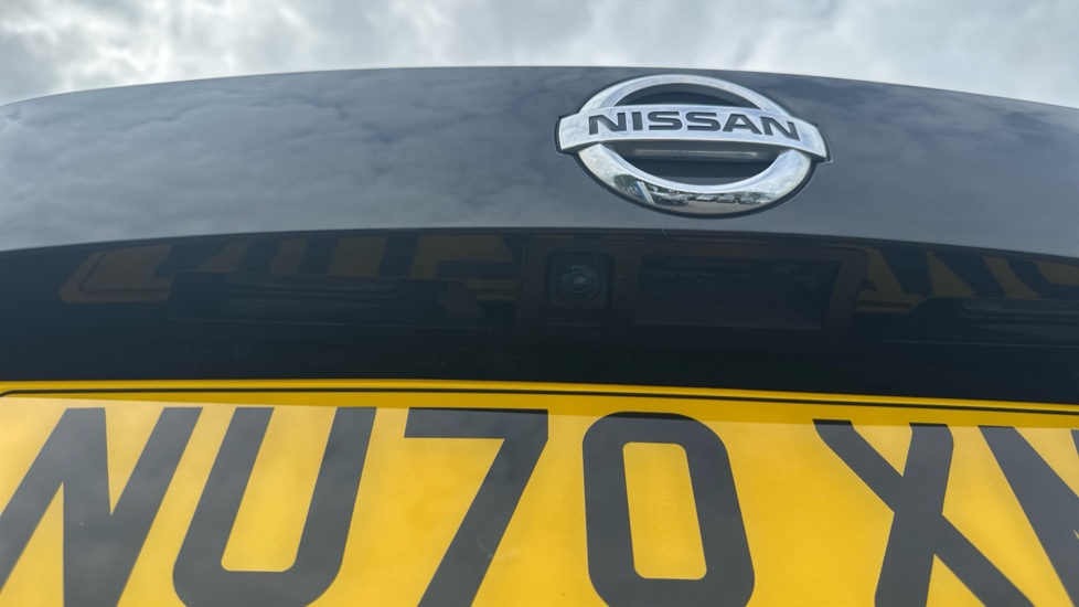 Nissan Juke 1.0 DiG-T Tekna 5dr DCT Petrol Hatchback - Image 52