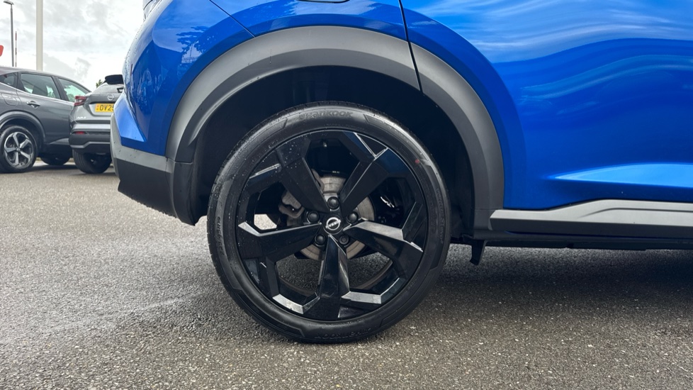 Nissan Juke 1.0 DiG-T Tekna 5dr Petrol Hatchback - Image 7