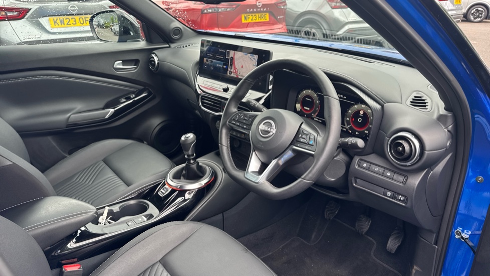 Nissan Juke 1.0 DiG-T Tekna 5dr Petrol Hatchback - Image 11