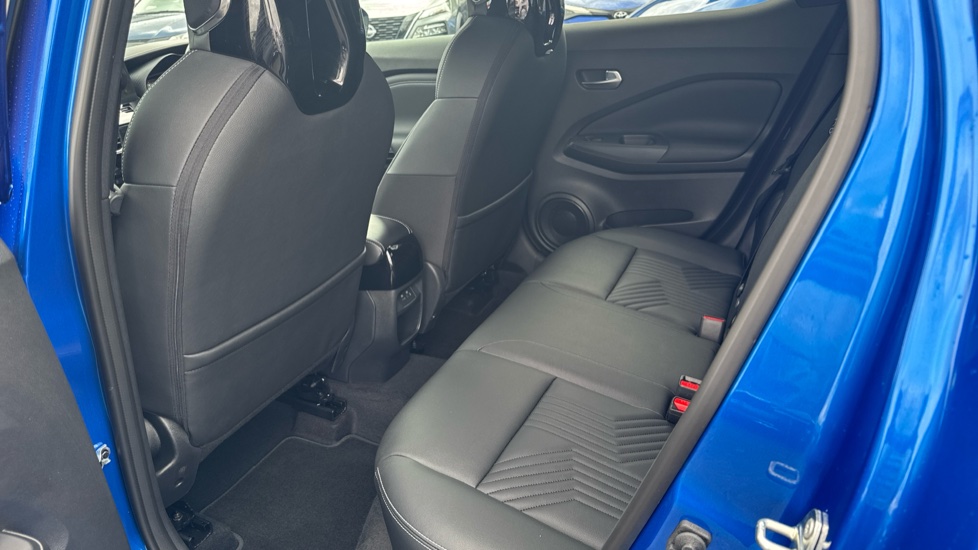 Nissan Juke 1.0 DiG-T Tekna 5dr Petrol Hatchback - Image 16