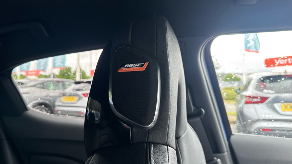 Nissan Juke 1.0 DiG-T Tekna 5dr Petrol Hatchback - Image 35