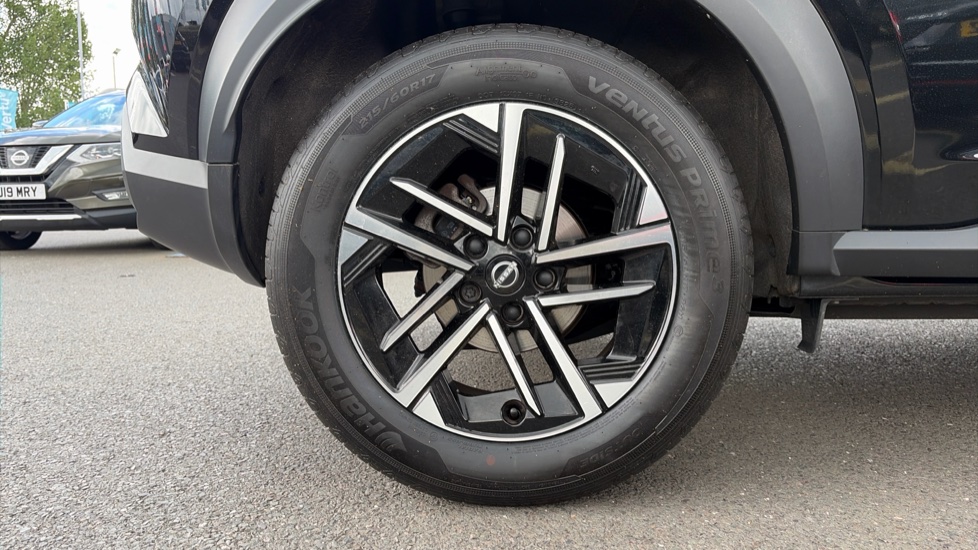 Nissan Juke 1.0 DiG-T N-Connecta 5dr Petrol Hatchback - Image 7