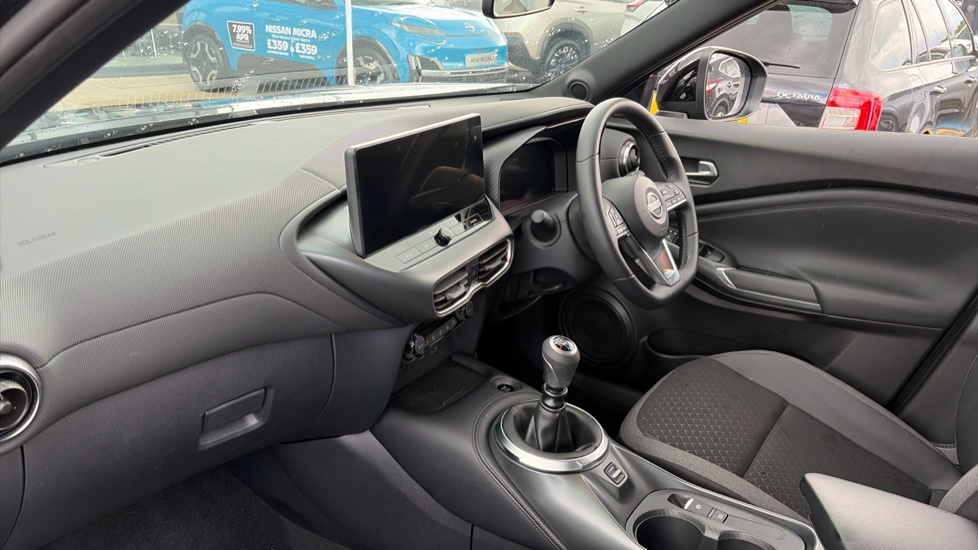 Nissan Juke 1.0 DiG-T N-Connecta 5dr Petrol Hatchback - Image 9