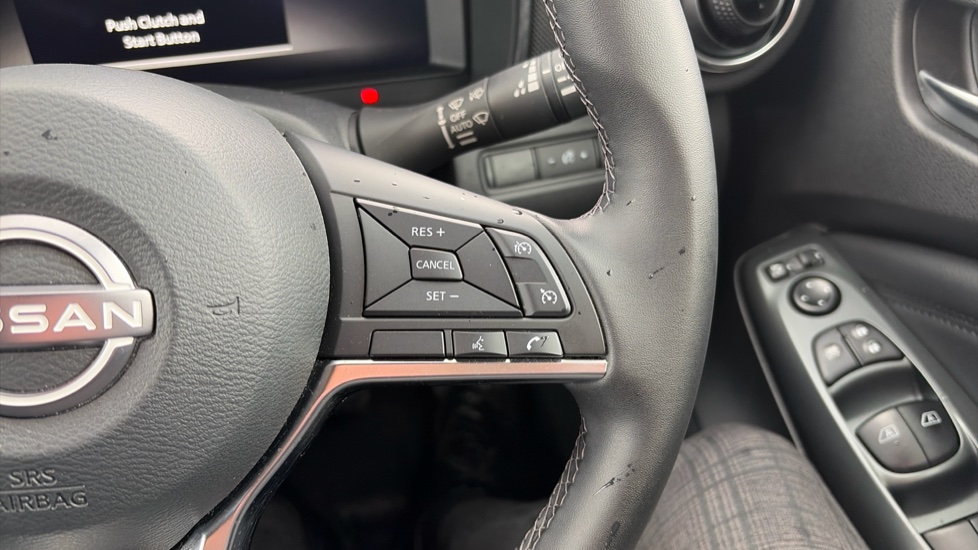 Nissan Juke 1.0 DiG-T N-Connecta 5dr Petrol Hatchback - Image 22