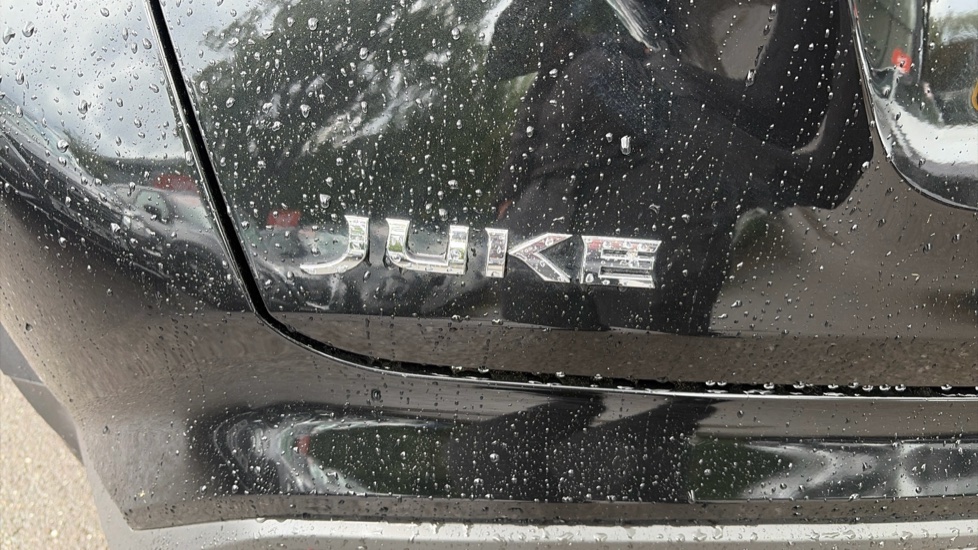 Nissan Juke 1.0 DiG-T N-Connecta 5dr Petrol Hatchback - Image 35