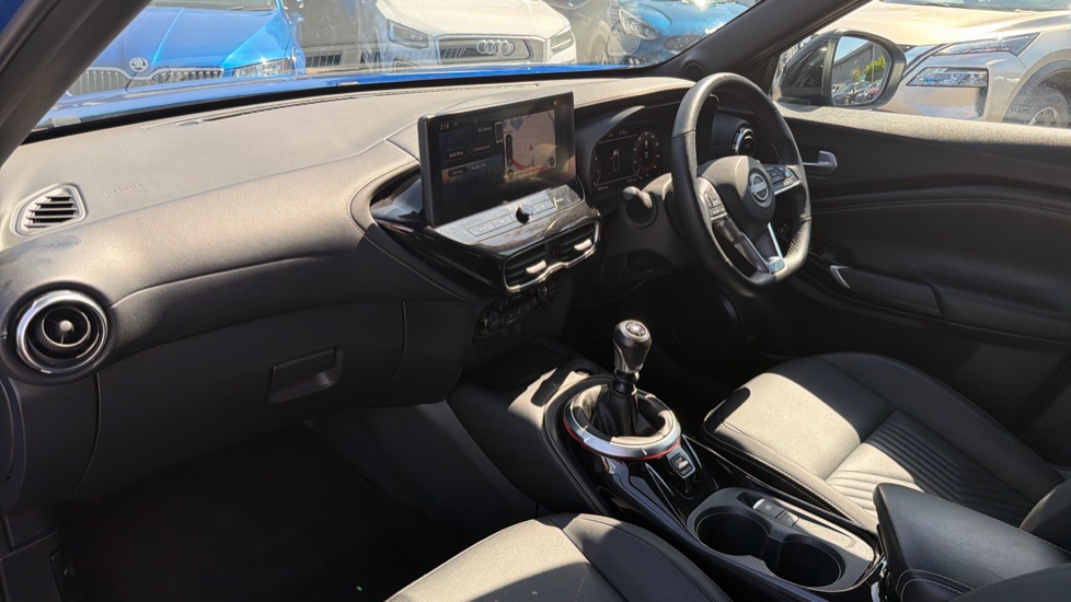 Nissan Juke 1.0 DiG-T Tekna 5dr Petrol Hatchback - Image 9