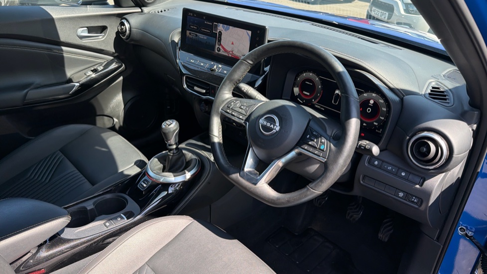 Nissan Juke 1.0 DiG-T Tekna 5dr Petrol Hatchback - Image 11